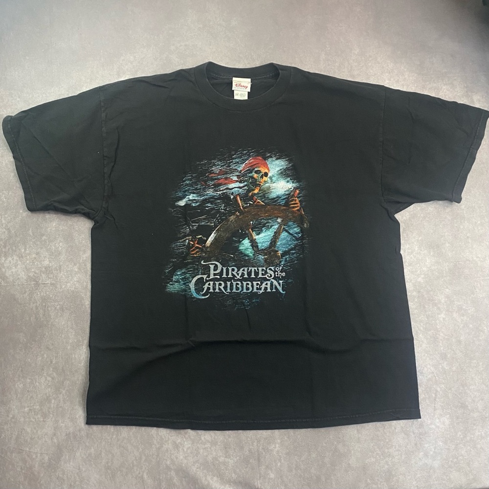 Vintage Disney Store Pirate Of The Caribbean Movie Promo T-Shirt Size 2XL XXL
